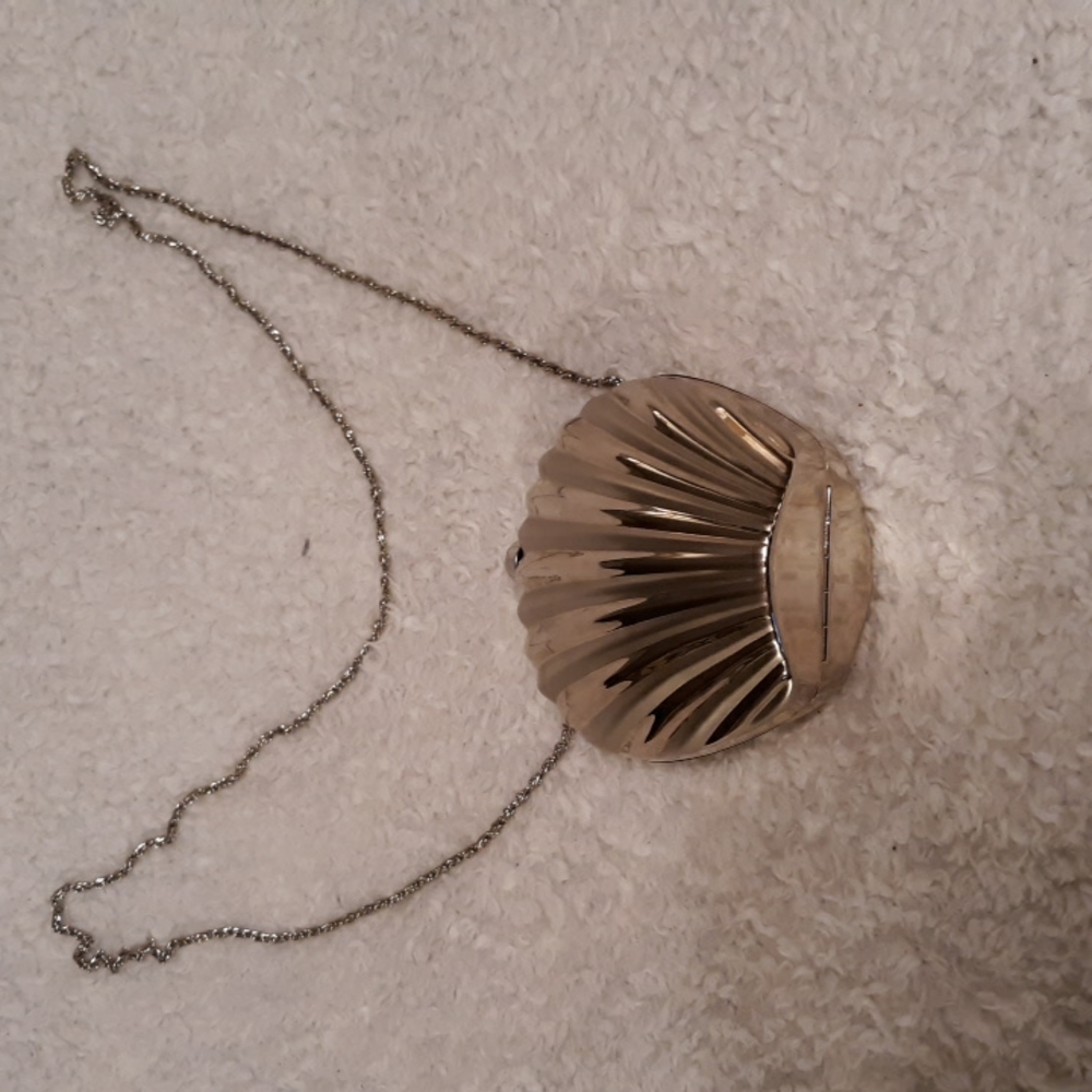 Valerie Stevens purse